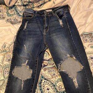 They were only worn a hand full of times and smoke free